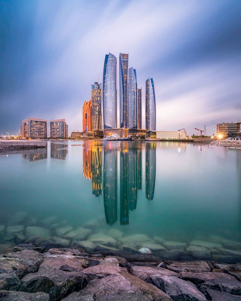 The eye-catching Etihad Towers!

#EtihadTowers #SimplyAbuDhabi #AvenueAtEtihadTowers #أفنيو_في_أبراج_الاتحاد #أبوظبي