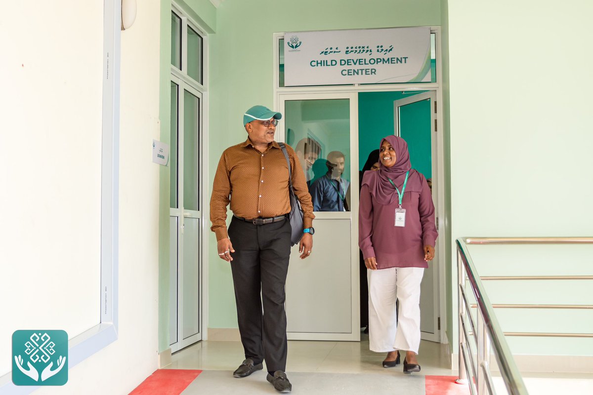 Secretary, Cabinet Affairs at <a href="/presidencymv/">The President's Office</a> , Mr. Ahmed Hassan Didi toured the KRH facility accompanied by Chairperson, Ms. Aminath Gasim and Deputy Director General, Ms. Khadeeja Ali. Mr. Didi will monitor the progress of implementation of the Strategic Plan of KRH during his