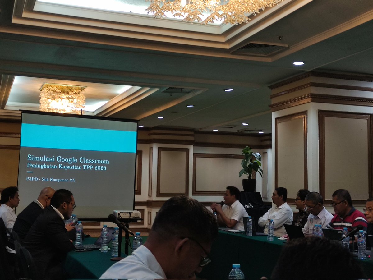 reka_putra's tweet photo. Diera digital saat ini yg ditandai dengan cepatnya arus informasi, jika model penguatan kapasitas pendamping hanya bertumpu pada model konvensional (tatap muka) maka sudah dipastikan akan ketertinggalan kereta..
Salah satu solusi adalah memanfaatkan teknologi digital. https://t.co/xdHBMjZTyZ