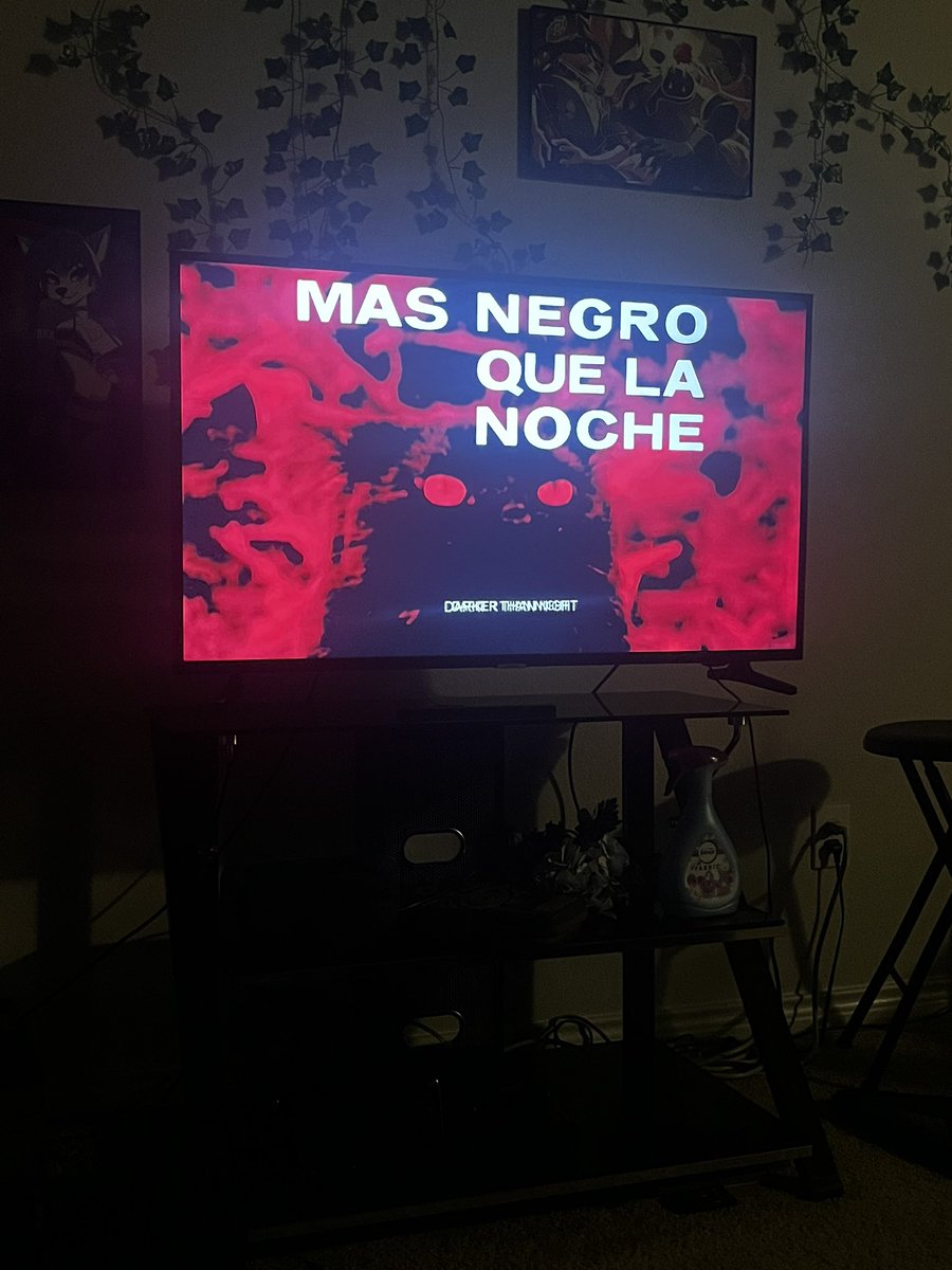 Frute_Brute's tweet photo. Classic horror viewing before bed https://t.co/b3YwjzLtlG