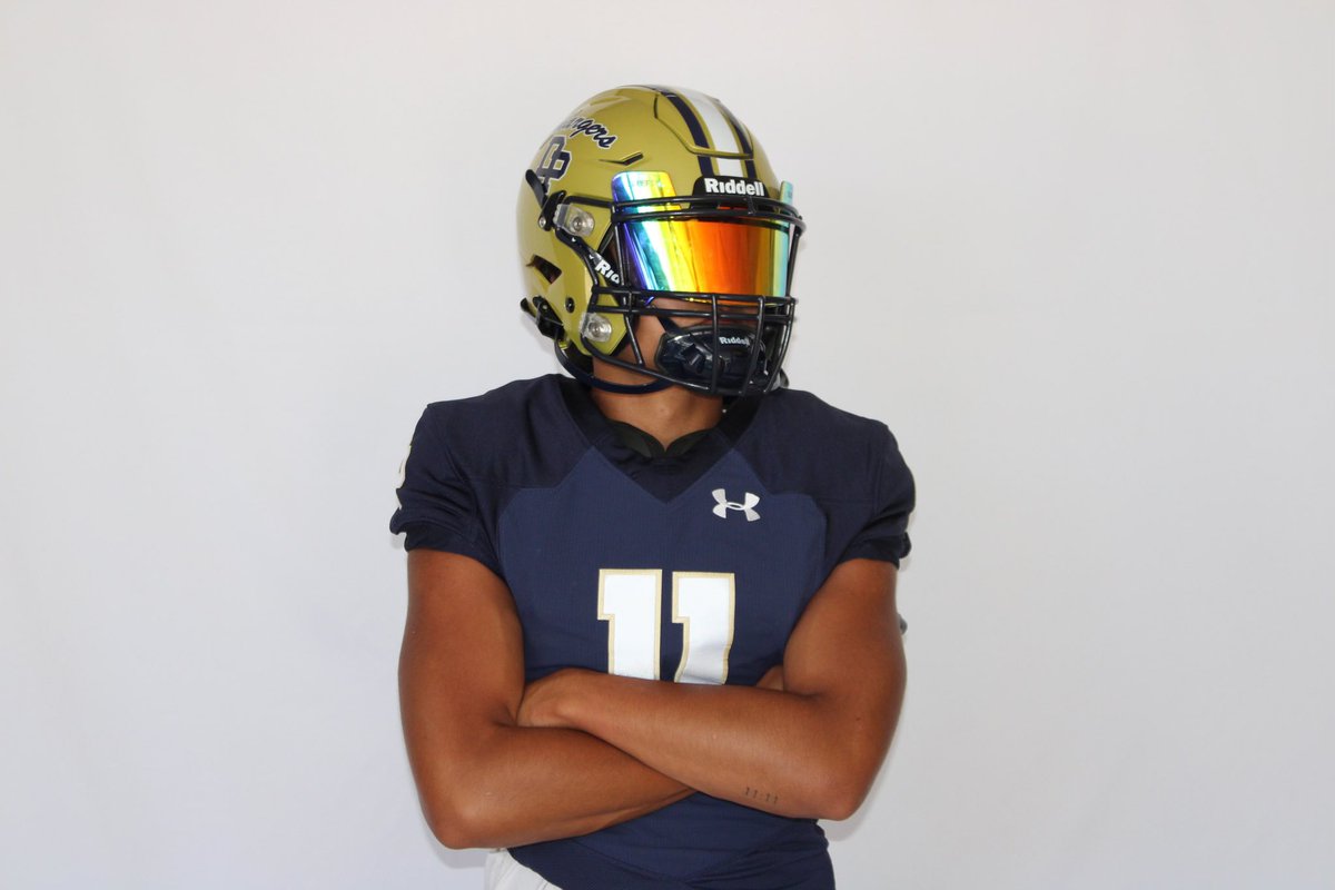 FootballDphs's tweet image. Same DP feel, with an old school touch. #ThrowbackThreads @Ryan_marsh_805 #MattWelch
#JC #Hallabcityrockets
@micahbarnhart11