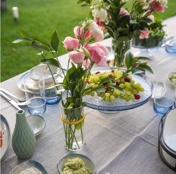 avmcarousel's tweet image. Mis gibi kokan yaz çiçeklerine, Linens’in şık vazoları yakışır. 🌷

#CarouselAVM #YenidenKeşfet #Linens