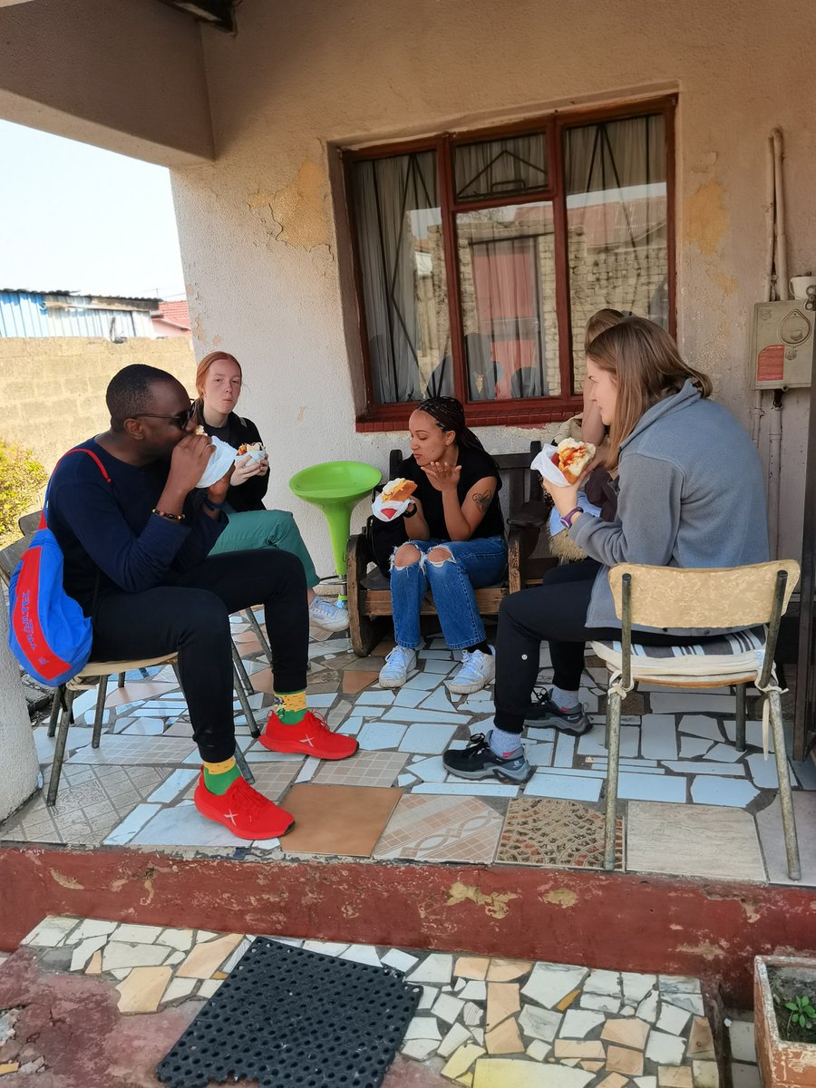 Mpumi_Mtintso's tweet photo. Let's get going
#ShovaNeBookIbhoni 🚴🏿‍♂️🇿🇦

Looking to explore Soweto on bicycles via @book_ibhoni

Get in touch
061 371 9013
bookibhoni@gmail.com https://t.co/1Whctlxh3P