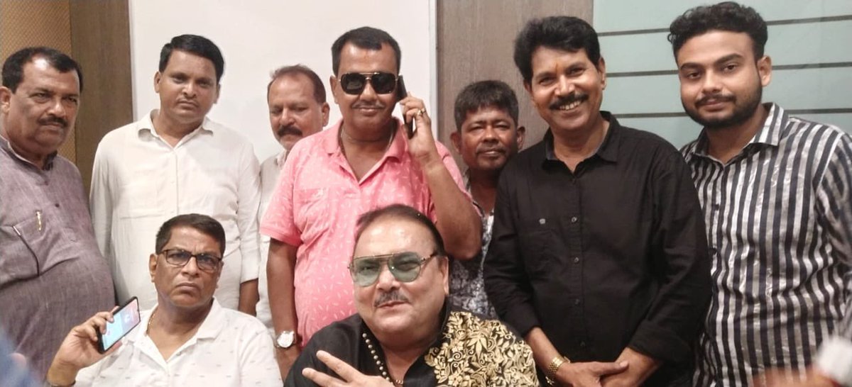 Rtr_saheb's tweet photo. “Oh LOVELY” 
Movie promotion at Junction Mall, city centre, Durgapur 
#MMLIVE✌🏻✌🏻
In presence of @madanmitraoff  , TapasBanerjeeMLA ,@BiswanatParial and many other Respective persons
Director: Haranath Chakroborty. https://t.co/GZOSHF5AHf