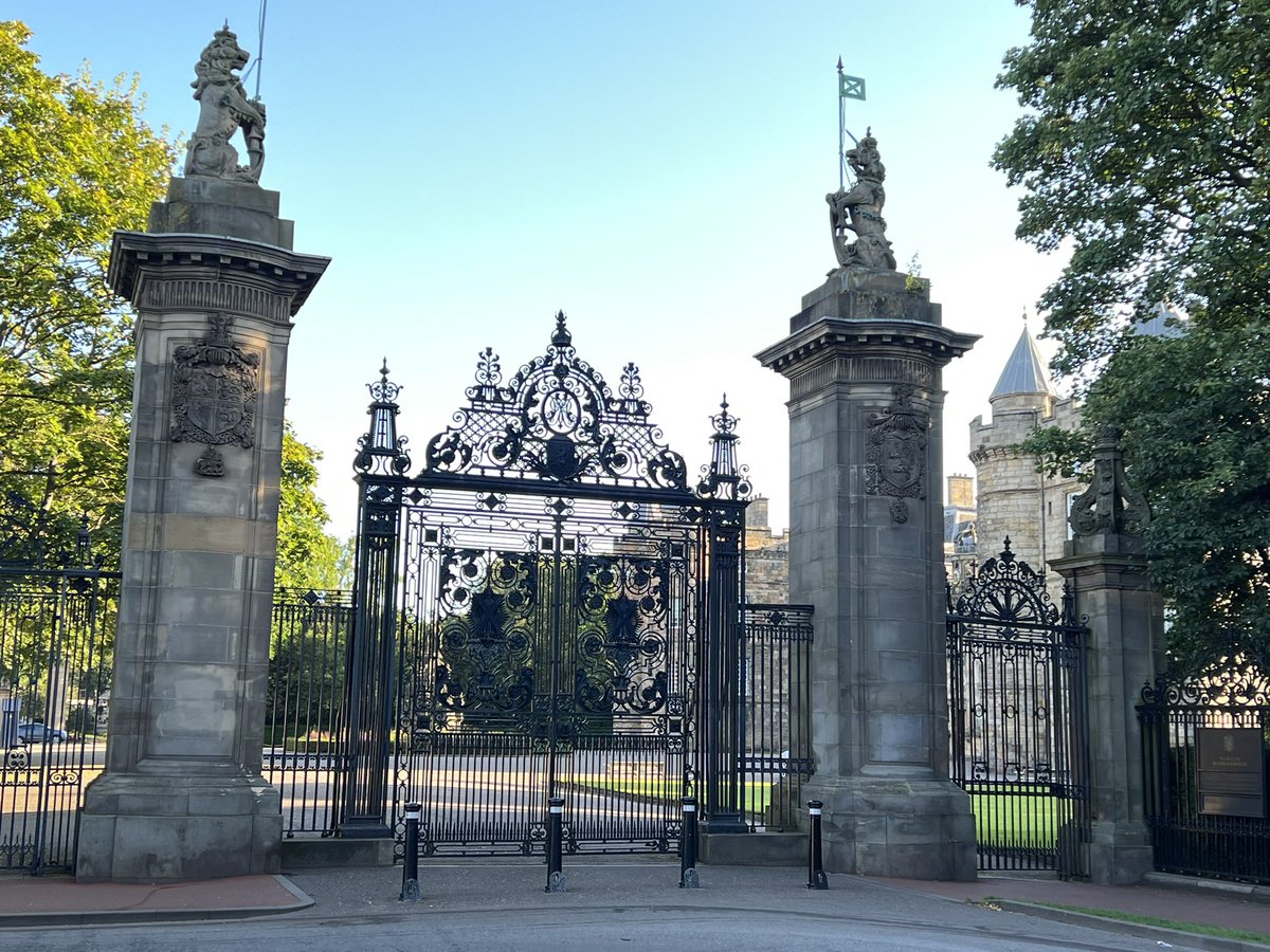 Alastair Bruce tweet media