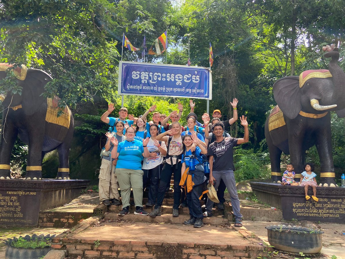 Kulen National Park and our volunteer students #TeamKngaok enjoyed their trek and the finished line.
#Dosomethingamazing 
#Campseffect 
<a href="/CampsInt/">Camps International</a>
