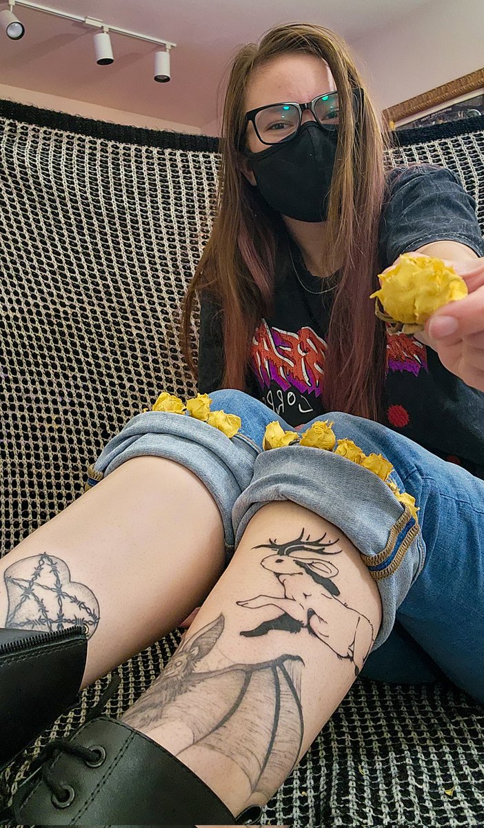 CorpseConsumes's tweet photo. Showing some tattoos in this one: 
The heart is matching with @ifuxkinhatefoil. The jackalope was designed by @a1ienrat. 
Good people build good communities. 
Thank you and Happy Birthday Bossman 🖤🥀 
#corpsetwtselfieday #happybirthdaycorpse https://t.co/3lEbRgHjD0