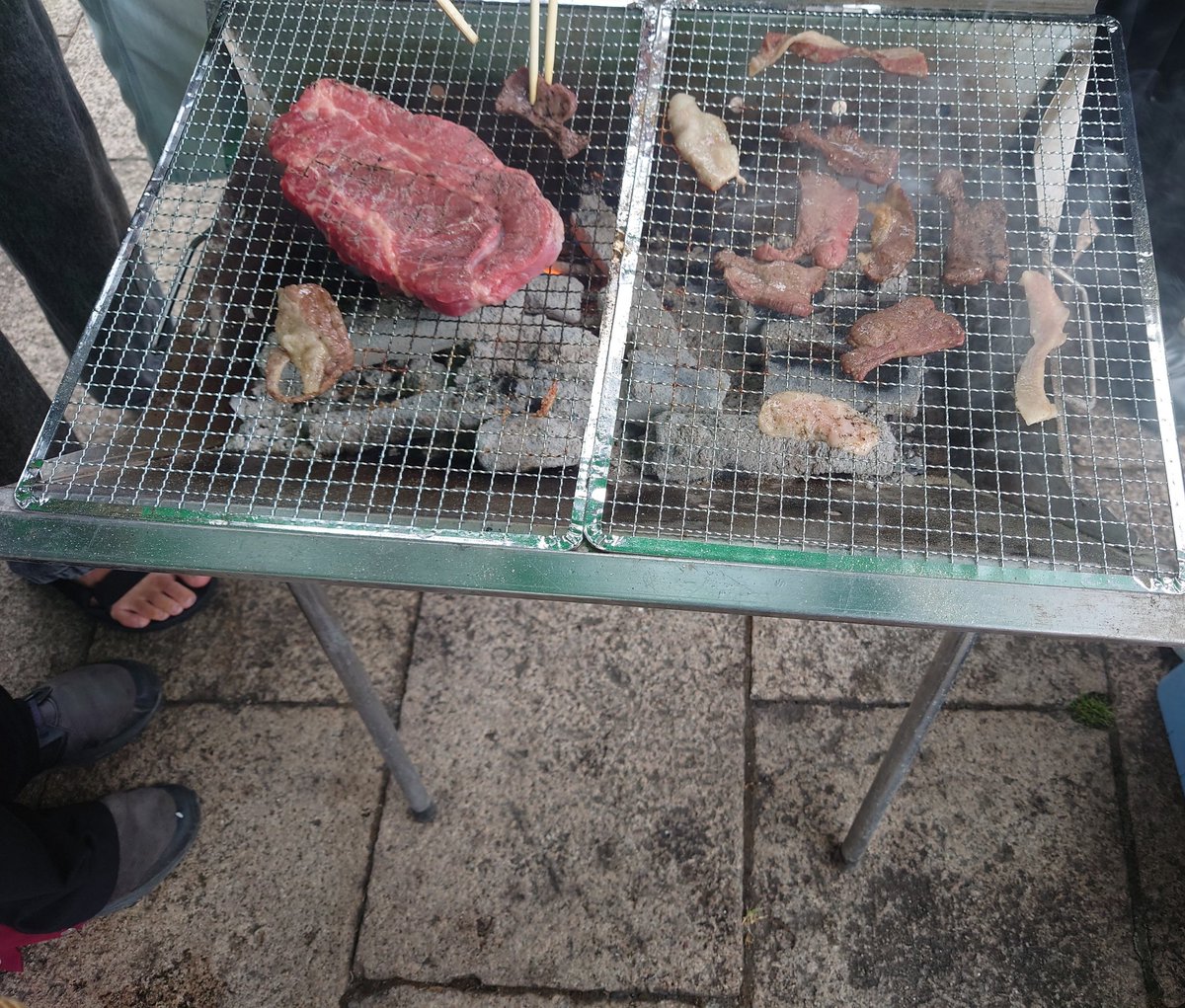 DotNETCSerEN's tweet image. having a barbecue but it is heavy rain