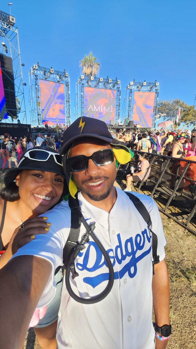 BriBree's tweet photo. @HARDFEST ⚡️ @CptTwitNothing https://t.co/NmA69E7GiP