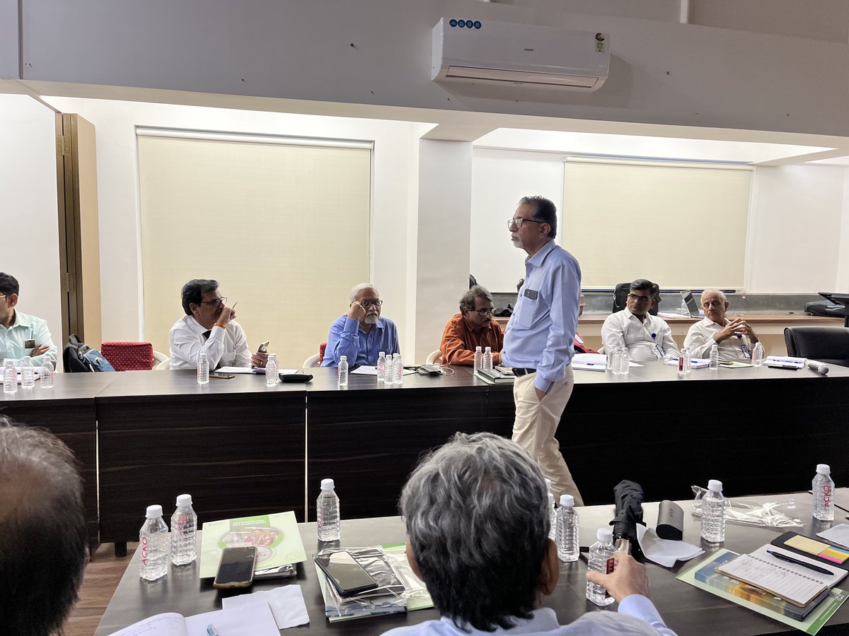 MCLS_2022's tweet photo. Interactive sessions sparked discussions, enriching the learning experience with real-world perspectives. 💬
#LeanHaiYakeenHai
@minmsme @vinamra_mishra @QualityCouncil @NABET_QCI @ankurmalik111 https://t.co/K1UxDU375j