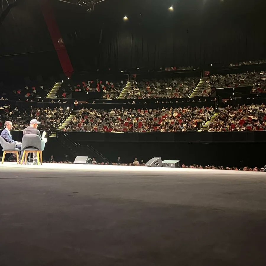 ethan_kb24's tweet photo. Thank you so much @garyvee 

Words cannot express how surreal this week was.

Thank you for your generosity, humility and kindness throughout this whole process and tour. What an incredible role model 

Mindset Matters Australia Tour. https://t.co/AZQrK8f4Ki