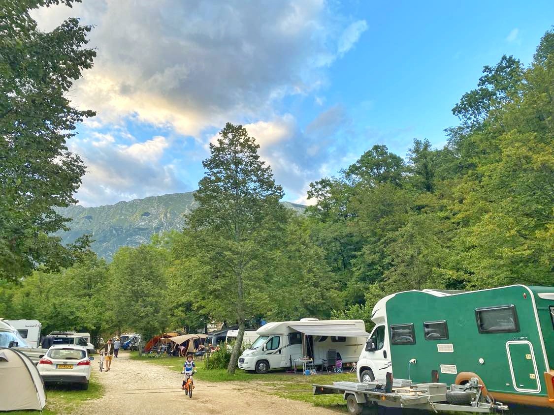 Avtokampi.si tweet media