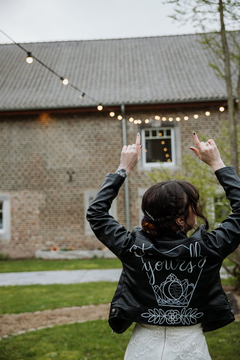 cosmiccrow_'s tweet photo. @ChrisMotionless Eternally yours inspired me to draw this design on my wedding jacket. The song was also played during our wedding ceremony. The classical version obv. https://t.co/O1q73goCte