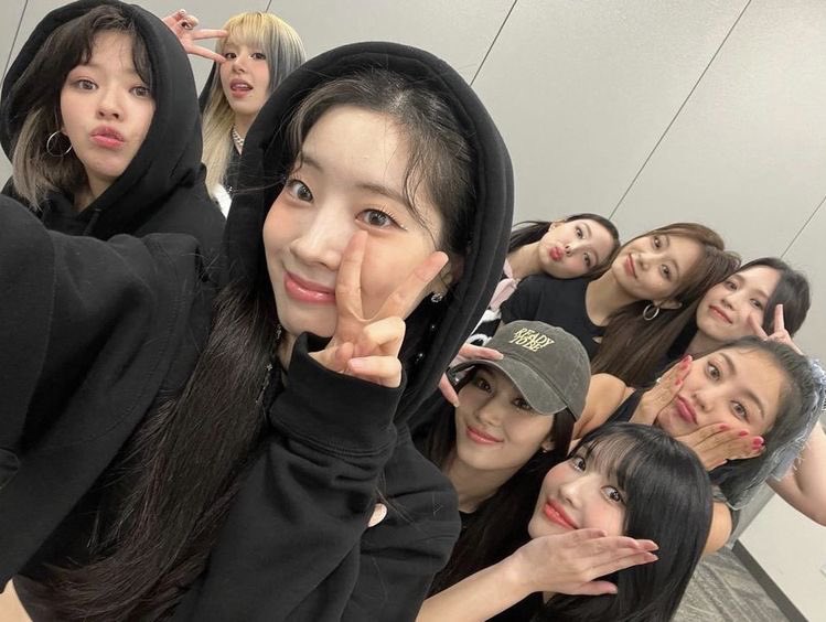 ioonmp's tweet photo. My Lover #TWICE #TWICEトレカ交換 💕 https://t.co/8M3AcFfwtH