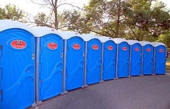 EverythingTanks's tweet photo. An effluent tank is a temporary liquid waste holding tank, used under portable structures, including toilet blocks, showers, catering facilities and offices 👨💼 Find out why you need an effluent tank for your business here > https://t.co/J8UdabcYsR #effluent #EffluentTank #tank #T https://t.co/JX92u0dNkm