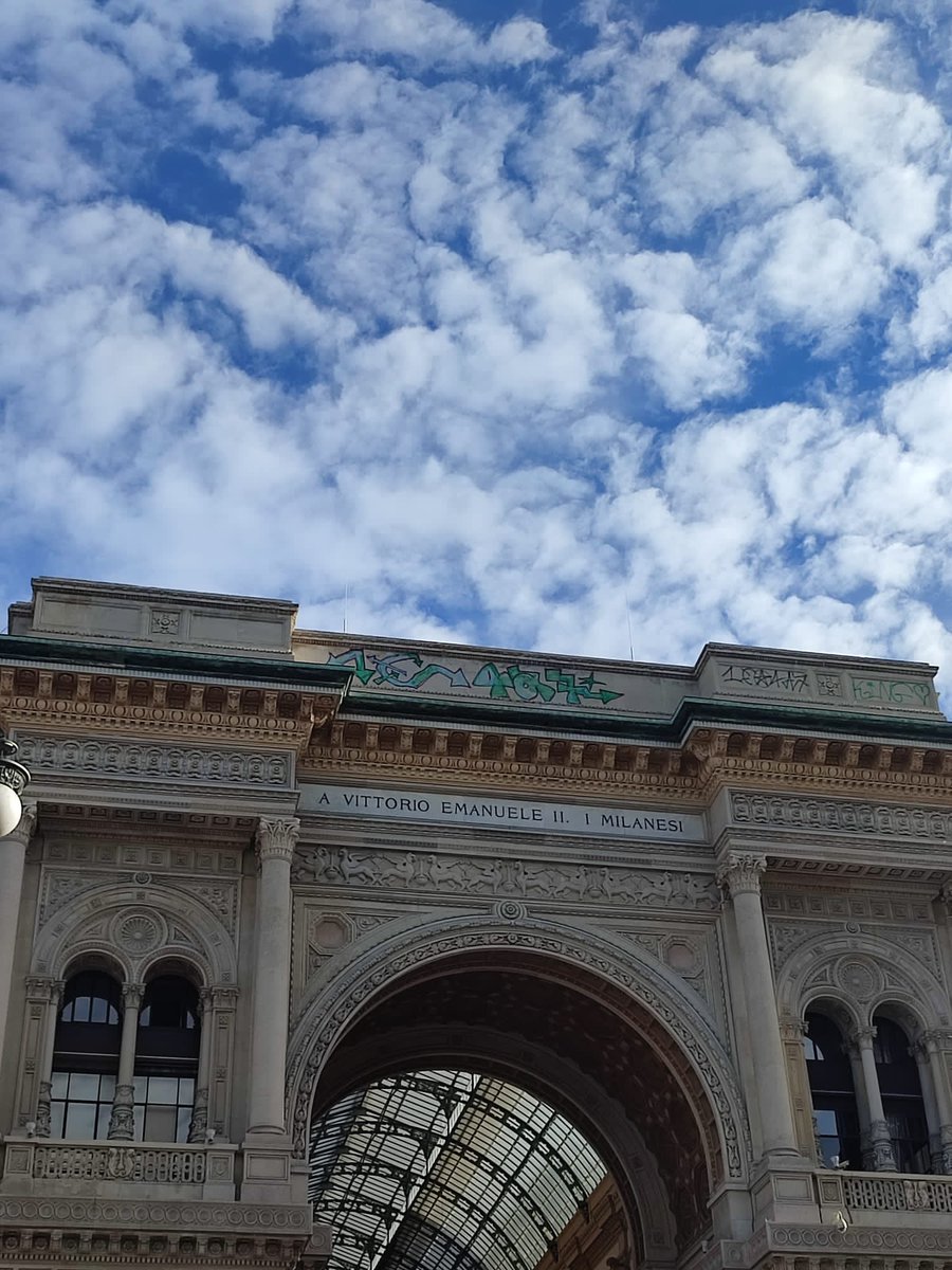 Incivilita e stupidità. Galleria