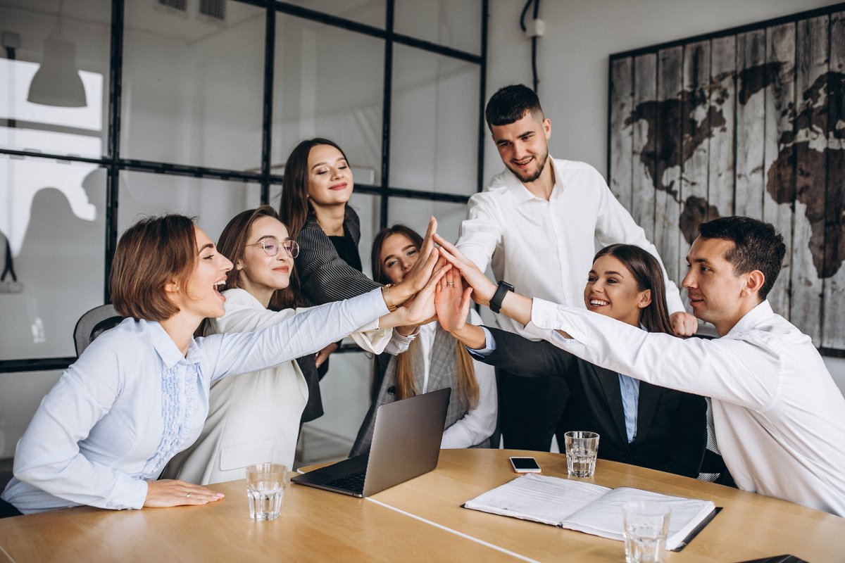 santalucia_imp's tweet photo. ¡Inscríbete a los #InsurChallenges de Santalucía Impulsa 2023! 📝 Buscamos #startups con al menos un #MVP en:
👴 #SilverEconomy - Cómo ser feliz tras la #jubilación
💰 #Finanzas - El #ahorro como forma de vida
👨👩👦 #Familias - Nuevo servicio para familias
https://t.co/RRqqhJK7KD https://t.co/xqCBjSWSNx