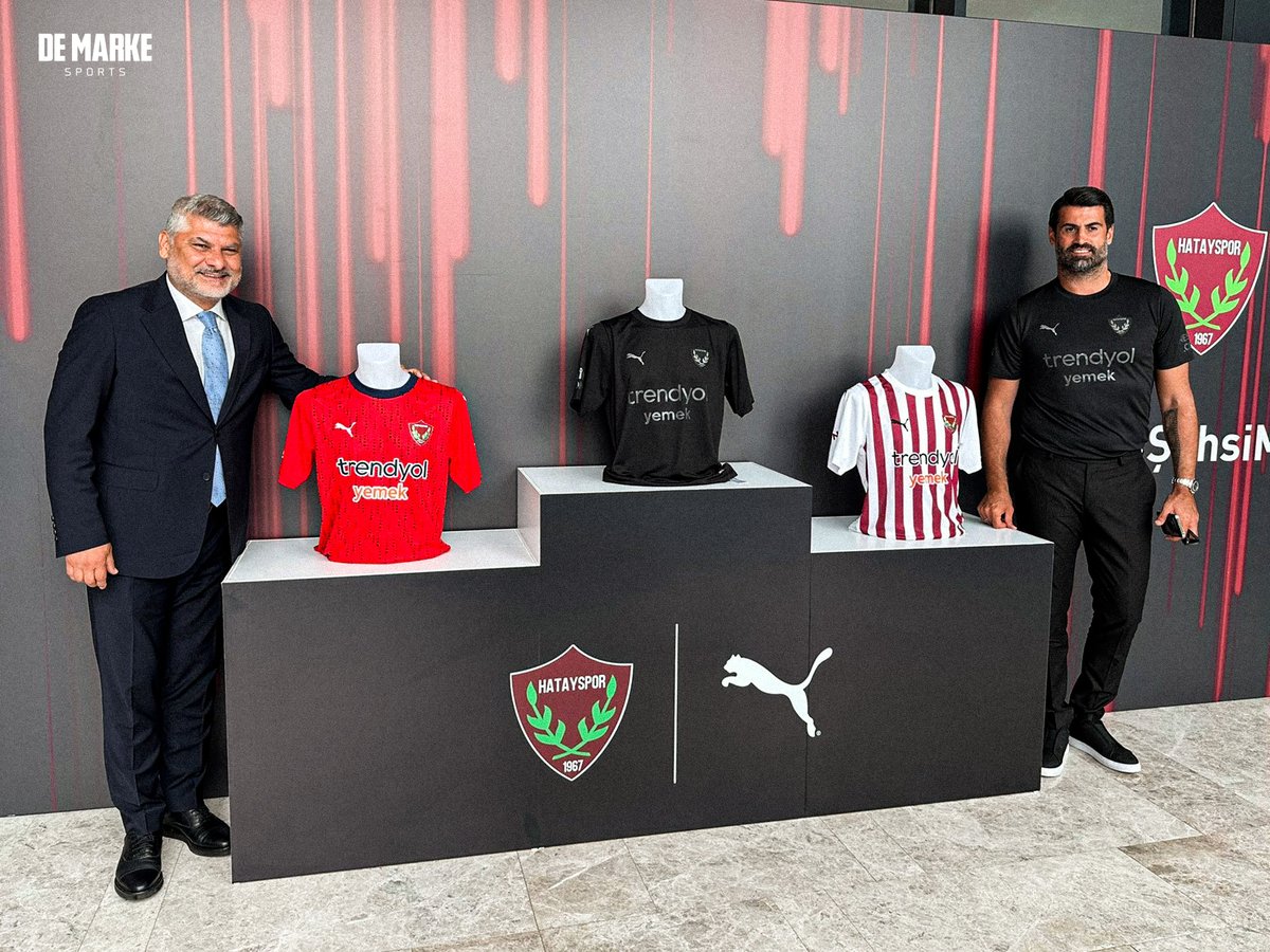 Volkan Demirel: "Kırmızı formayı Mersinliler için yaptık. Onlar bizi kabul ettiler. Onların stadını kullanacağız. O yüzden onlara teşekkür etmek için yapılan bir forma. Hatayspor, bundan sonra herkesin ikinci takımıdır. Hatay, herkesin şahsi meselesidir."