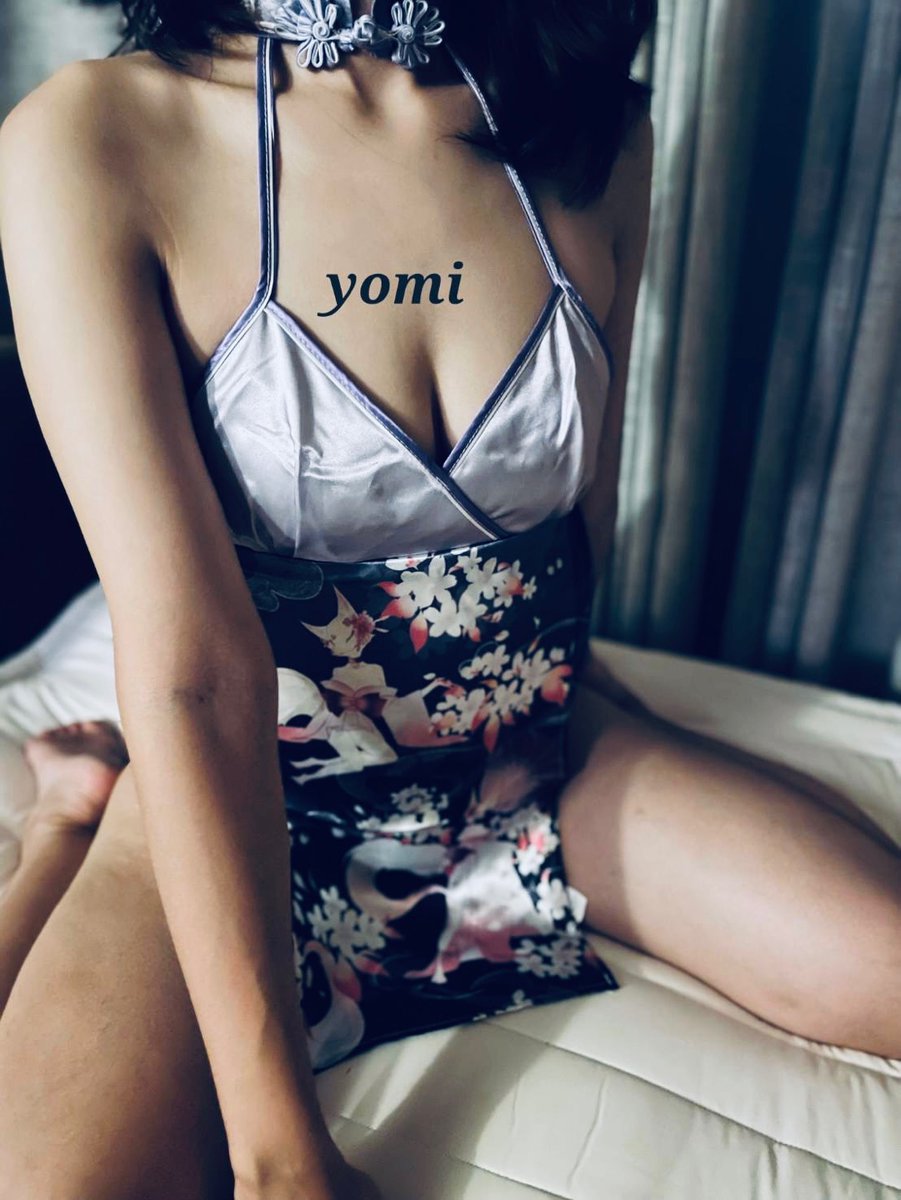 서울지역 낮시간 커피한잔부터 천천히 알아가실 부부님들 연락주세요 ~~ (미위만해서 트윗은 처음이에요~)