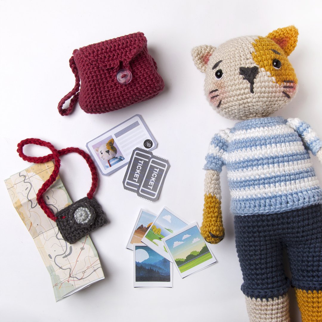 The_Fuzzy_Bee's tweet photo. Today is International Cat Day! 🐱💛

Colin is popping by to remind you that you can pick up the pattern to make your own Colin, and all his accessories, in my pattern stores 😁

https://t.co/djZl7ckEpq

#InternationalCatDay  #crochetcat #Amigurumi https://t.co/GyXTehTtHy
