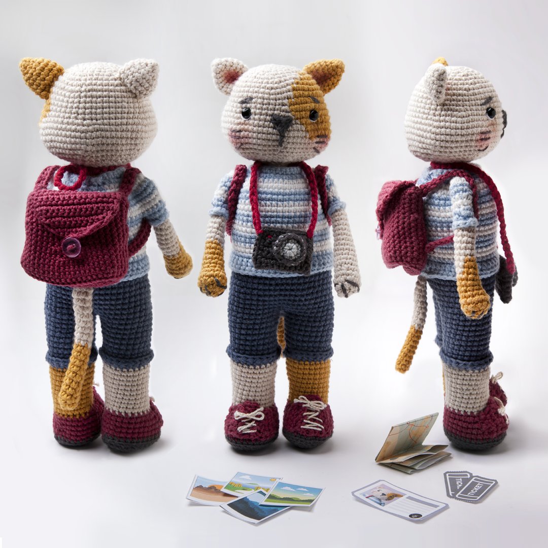 The_Fuzzy_Bee's tweet photo. Today is International Cat Day! 🐱💛

Colin is popping by to remind you that you can pick up the pattern to make your own Colin, and all his accessories, in my pattern stores 😁

https://t.co/djZl7ckEpq

#InternationalCatDay  #crochetcat #Amigurumi https://t.co/GyXTehTtHy