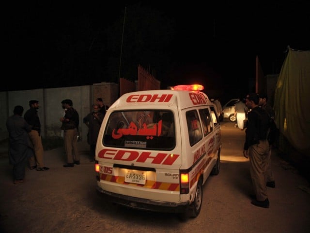 TelegraphPak's tweet photo. 🚨 Terror Blast:— At least seven people including a chairman of a union council were killed in a bomb explosion in #Balochistan's #Panjgur district yesterday night.
Levies sources said a vehicle was targeted through a remote-controlled blast in the #Balgatar area of Kech district near Panjgur border. Ishaq Balgatri, the UC chairman was among the dead.