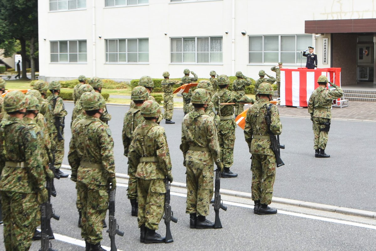 指揮官交代】 令和5年8月1日付で、第8代隊長 生田敬三1等陸佐が