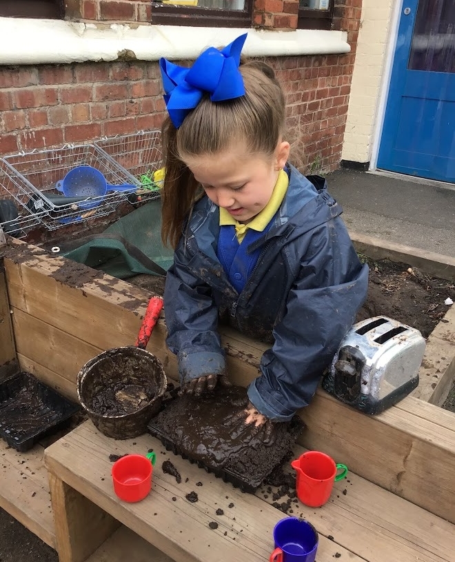 BBM_School's tweet photo. We love messy play!🤎 https://t.co/D2l6VgI0aG
