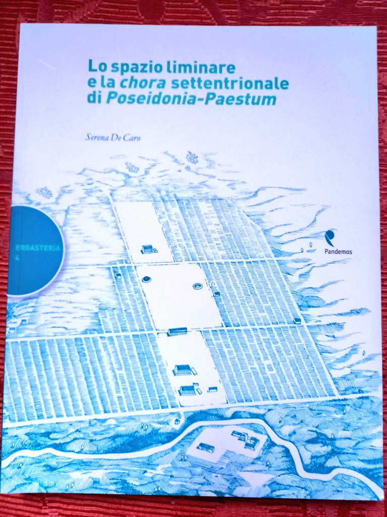 pan_nullo's tweet photo. finally in my hands a copy of
#SerenaDeCaro #book 
_lo spazio luminare e la chora settentrionale di Poseidonia-Paestum_
(the cover design is mine)
#NationalHellenicResearcFoundation #KoninklijkInstituutNetherlandsTeRome #UniversitaDegliStudiDiSalerno
#UniversitaDegliStudiDiPadova https://t.co/8QCfiPdy8T