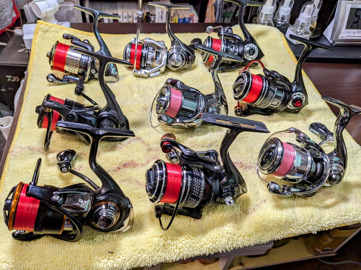fl_sin's tweet photo. 巻き感快感一軍リールランキング。
手前左から
1.DAIWA PRESSO LT1000S-P
2.AbuGarcia Revo MGXtreme1000S
3.DAIWA EXIST SF 1000S-P
4.SLPWORKS DSLT1000S-P
5.SHIMANO 22STELLA1000SSPG
6.AbuGarcia Revoθ 1000S
7.SHIMANO 10STELLA2000S
8.AbuGarcia XENON1000S
9.AbuGarcia Revo MGX1000S https://t.co/yV0gDnDI7S