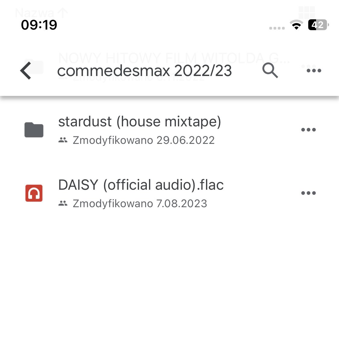 commedesmax's tweet photo. czuję się bardzo profesjonalnie renderując moją muzę we flacu zamiast .wav https://t.co/jIGYktN6dl