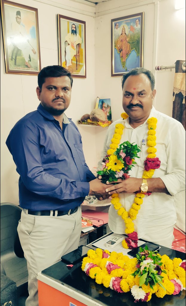 baraiya_ramji13's tweet photo. ॥ जिवेत शरदः शतम् ॥
#રાષ્ટ્રવાદી વિચારધારાને વરેલા #Talaja100 ભારતીય જનતા પાર્ટી #BJP ના કર્મનિષ્ઠ #ધારાસભ્યશ્રી @Gautambhaibjp #MLA સાહેબ ને #જન્મદિવસ ની ખૂબ ખૂબ 💐🎂 #bjp4india
માં મોગલ આપને તંદુરસ્ત સ્વાસ્થ્ય અને સમૃદ્ધિ ભર્યું જીવન અર્પે એવી અભ્યર્થના. .🙏🏻 https://t.co/3HCx9aaJAB