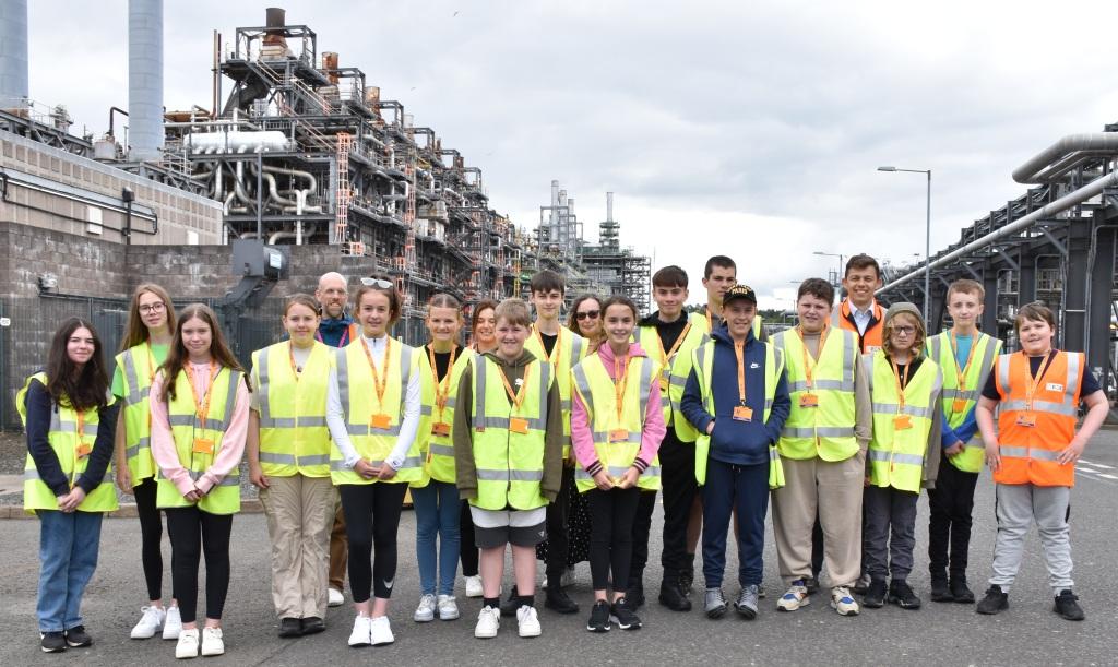 INEOS_GM's tweet photo. Pupils attending the #STEM summer school @FVCollege spent the day @INEOS_GM, as part of the week long programme. Practical, hands on investigative work supported by industry/ college mentors, sharing their love for STEM and guiding pupils towards a bronze @CRESTAwards https://t.co/DKRVRH423F