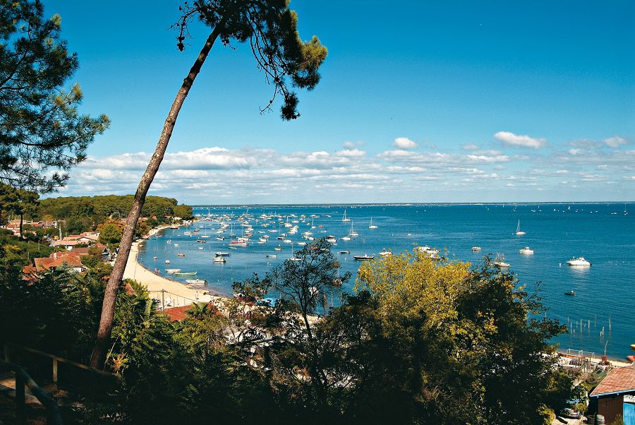 francesublime's tweet photo. @JVerier Notre belle France 🇫🇷 https://t.co/k0kiLGalJF