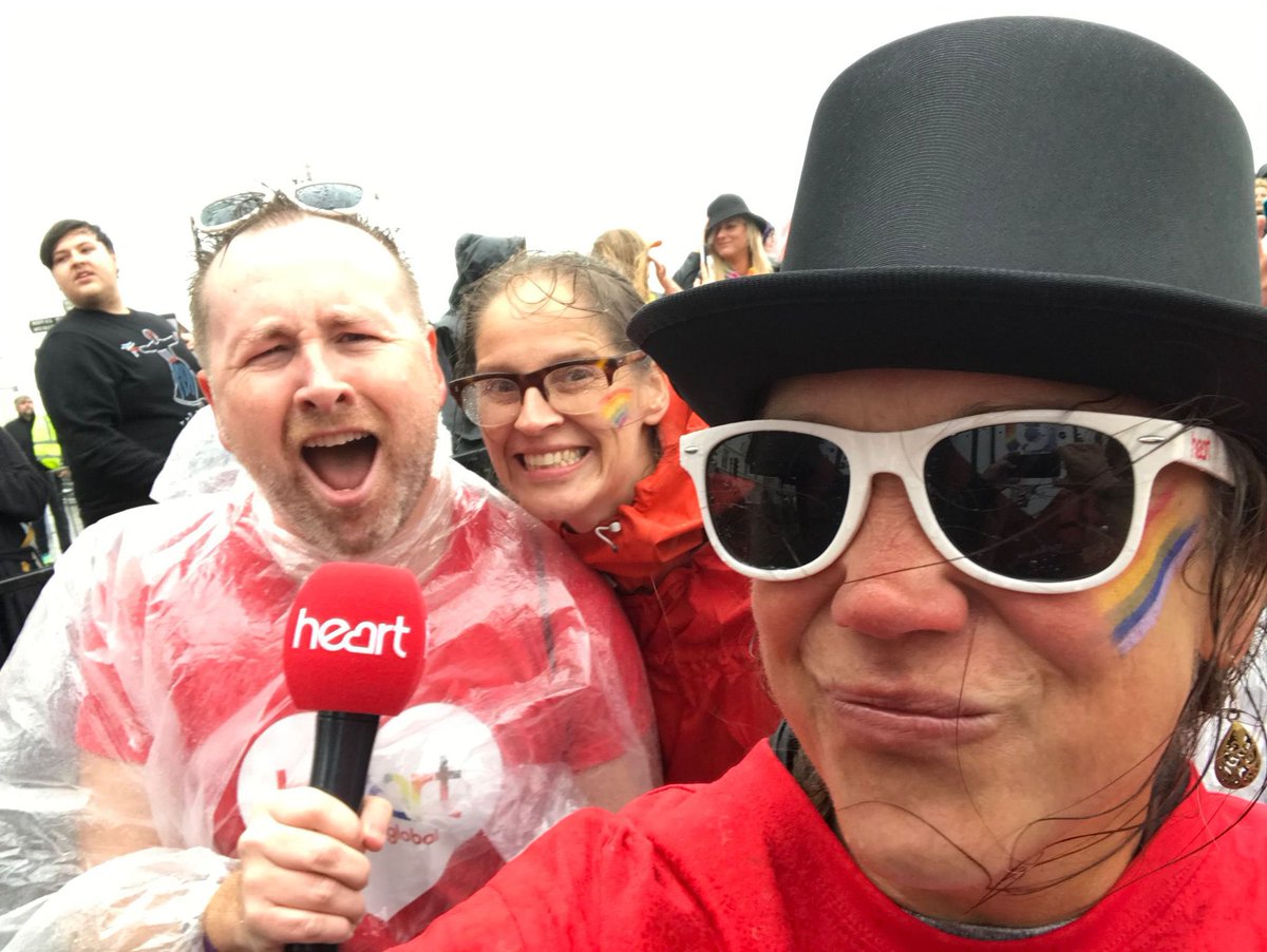 callum_gx's tweet photo. Rain. On. Me.
Well it did, and it didnโt stop us. The BEST group to march with. Thank you everyone who joined us & cheered us on! โค๏ธ๐ณ๏ธโ๐๐ณ๏ธโโง๏ธ
#BrightonPride #PrideAtGlobal @thisisheart #pride @global @PrideBrighton https://t.co/apPqXLbOeU