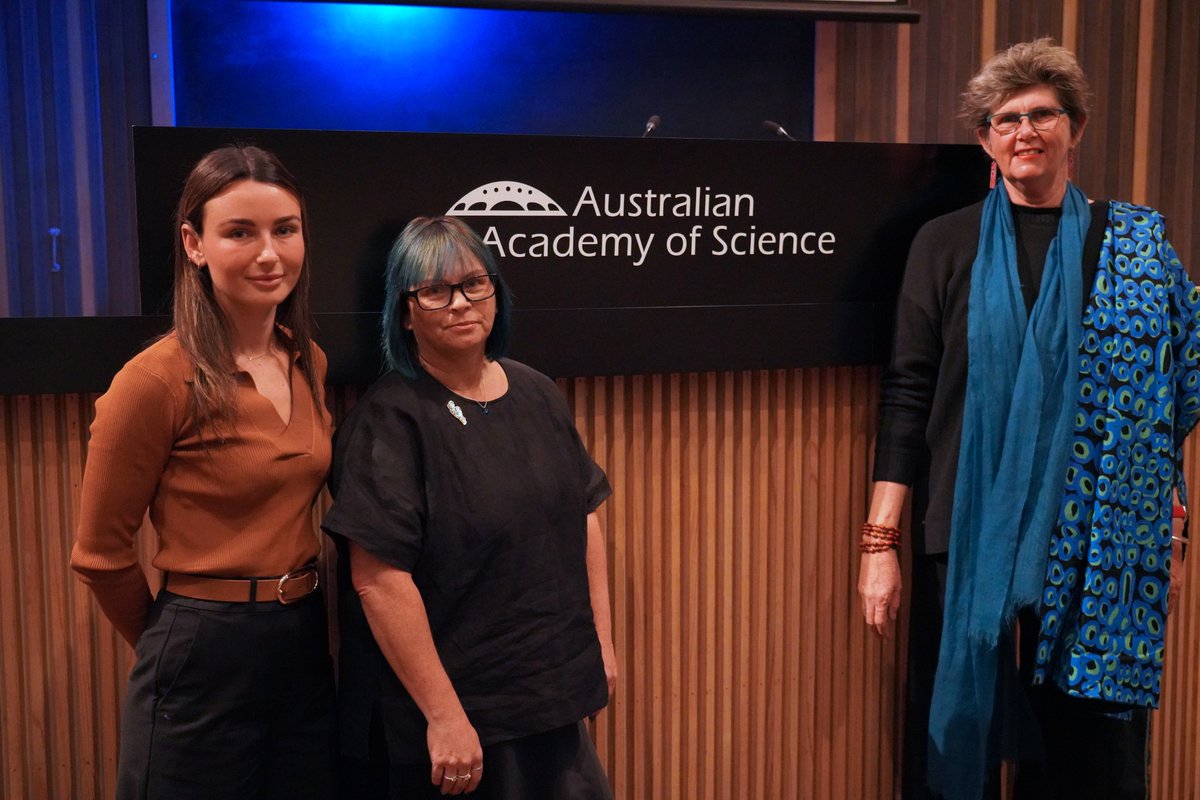 Thanks for joining us online for tonight’s event live from the @ShineDome: Looking back, moving forward: Caring for land and Country. 🎥You can watch the livestream here: science.org.au/news-and-event… #IndigenousKnowledges