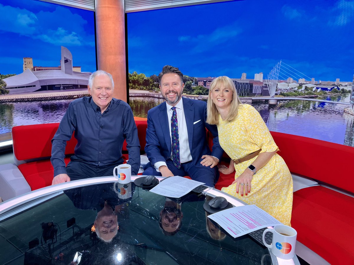 jonkay01's tweet photo. Thanks to Breakfast TV legend @nickowentv for joining us on the #BBCBreakfast sofa and sharing his prostate cancer story so openly. He’s encouraging all men over 50 to get checked. Good to see him looking well. All the best Nick. https://t.co/cTMcvOXKkw