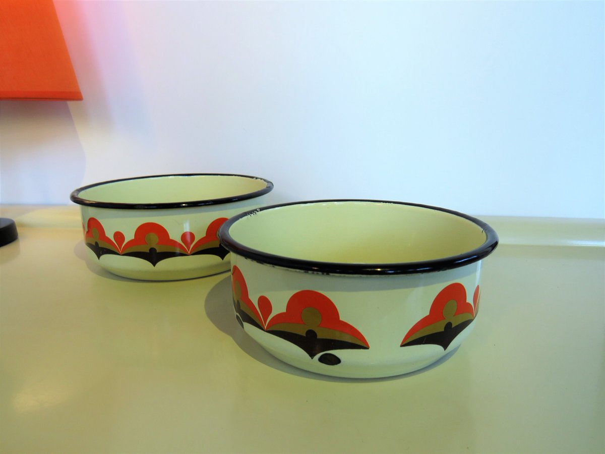 MaLanterne's tweet photo. Vintage Enamel Bowls, Enameled Nesting Bowls, Set of 2 Bowls, Geometrical Pattern in Orange, Gold and Black Color, Kitchen Home Decor, 1950s https://t.co/10x1YcnmZK #Summerdress #Music #Retro #Fashion #Vintage #Sales #Jack Smith #Free shipping #GoldColor https://t.co/OpdOC2Urd1