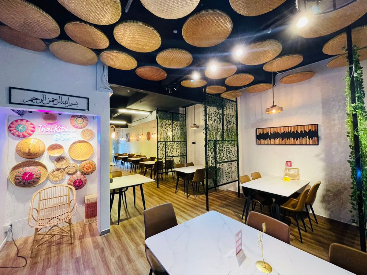 echaweyy's tweet photo. Jemput datang  support restaurant saya Little Thai Kitchen di Subang Jaya SS14/2. Business tak berapa okay and saya baru lepas deco guna barang diy di Shopee untuk naikkan seri. Inshallah sedap dan halal. Mohon share 🙏🏻 Buka 11-4.30PM and reopen 6-10PM. Monday tutup. Thank you ✨ https://t.co/nrs1LRhJ6U