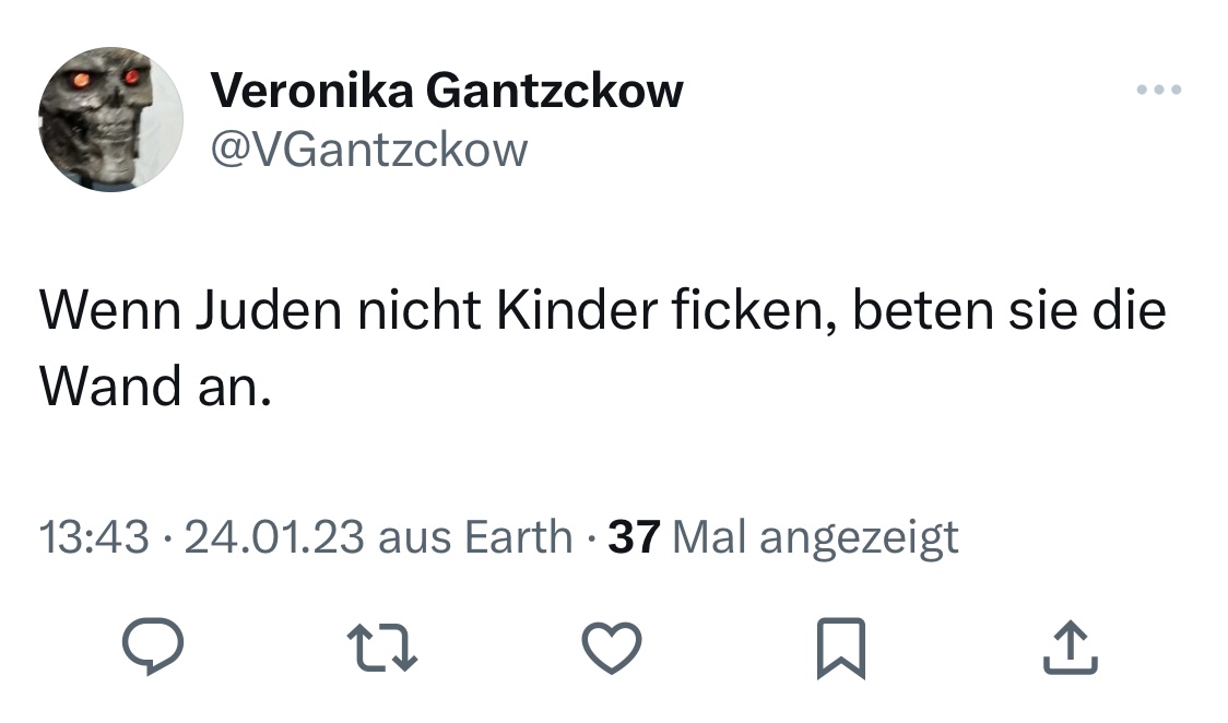 nebenbeidaneben's tweet photo. #Servicetweet
Da es wohl Unklarheit herrscht, welche Tweets gegen #TwitterRegeln verstossen & welche nicht, hier ein Leitfaden, in ganzganz transparent & einfach:
Tweet links verstößt NICHT gegen die Regeln.
Tweet rechts führt zu PERMANENTEN SPERRE.
Alles klar? https://t.co/ElMfcLREtO
