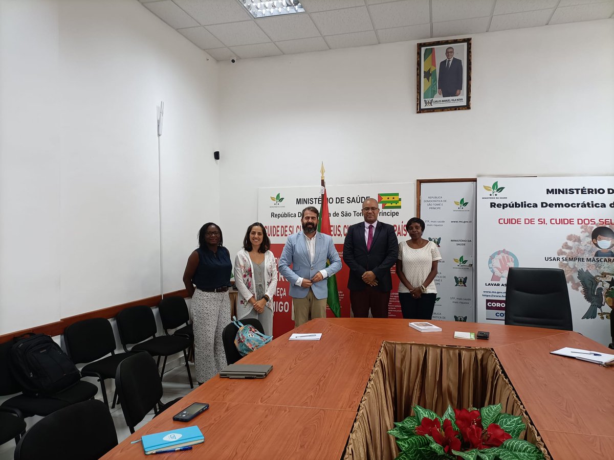 👥Sabina Miranda, técnico de la Subdirección de Proyectos Europeos, y David Díaz, responsable de Proyectos de investigación e innovación de EQS, se reunieron con el ministro de Saúde y con responsables de Cooperación y Salud pública del Ministerio de Saúde de São Tomé e Príncipe