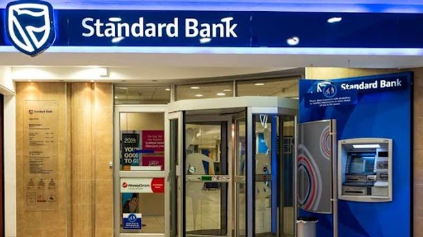 dasyp_m's tweet photo. 🚨 ALERT 🚨 Standard Bank is trying to silence Independent Media and its owner Dr Surve by closing their accounts. This is an attack on media freedom and democracy in SA. Stand with us and demand that Standard Bank reverse its decision. #SaveIndependentMedia
#RacistBanksMustFall https://t.co/JG9zzcIUQh