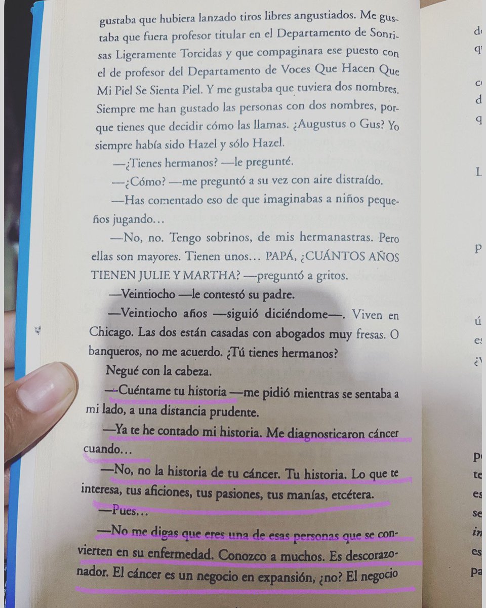 CafecitoMiris's tweet photo. No permitas que los roles, personajes, cada quien somos más allá de la profesión que decidimos elegir, nunca abandones tu esencia, tus virtudes, cualidades, defectos y tus objetivos, acompañado con tus motivadores aquellas frases que te impulsan a tomar riesgos #elcafecitodemiris https://t.co/KviEq53jpt