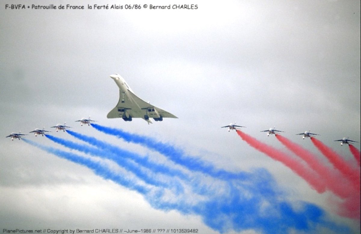 GinieSigonney's tweet photo. Concorde F-BVFA avec la Patrouille de France à la Ferté Alais en juin 1986 💙🤍❤️
.
.
.
#avgeeks #aviationdaily #aviation #aviationphotography #aviationlovers #aviationgeek #aviationlife #vintage #Pilot #pilolife
📷©️Bernard CHARLES https://t.co/zmvJ7qvp7E