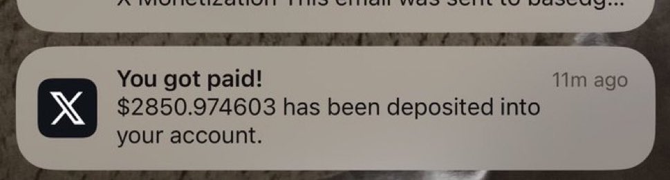 I wan bless everybody this morning! Make una drop aza!! 

😔