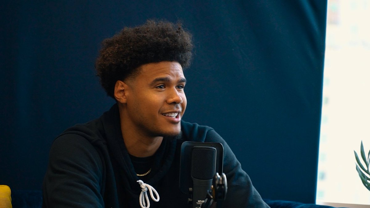 oointerest's tweet photo. Join us as we ball-out with NBA star and three-point icon, Cam Johnson!🏀🌟 From college ball to NBA stardom, this sharpshooter's journey is nothing but net! Tune in to this upcoming podcast dropping tomorrow🎧
#CamJohnson #NBAStar #Basketball #NBA #Podcast #Sportspodcast https://t.co/WJnvpNuENO