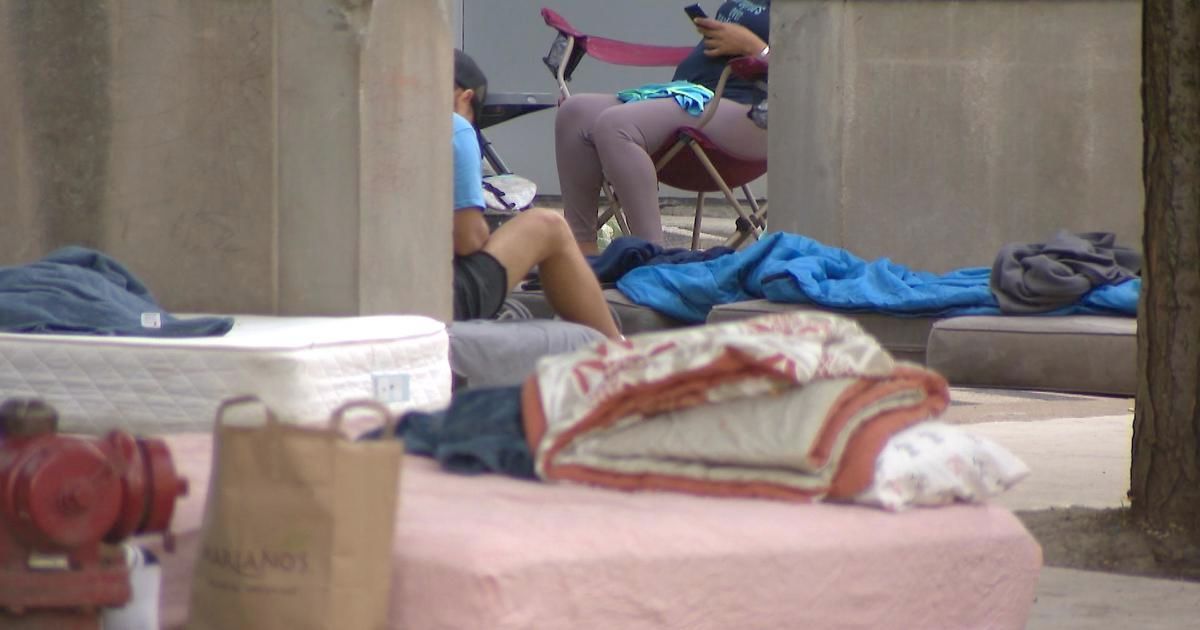 Chicago officials refuse to disclose how they spent more than $120 million in tax money cbsnews.com/chicago/news/c…