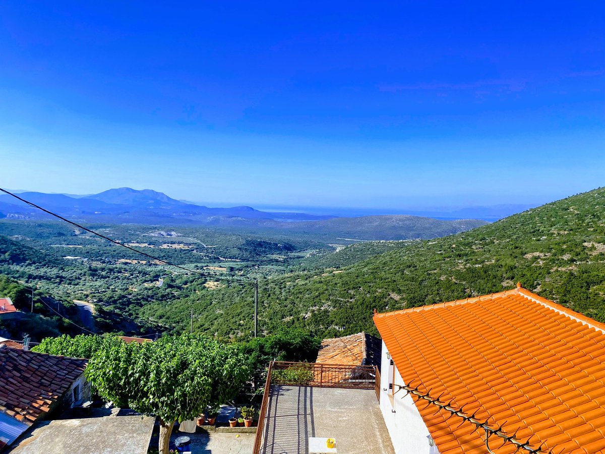 Back to the homeland for a few weeks! As much as I love the beautiful North East, you can’t  beat waking up to these stunning Greek blue skies!