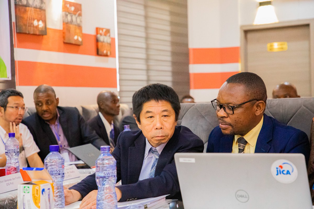 JicaRdc's tweet photo. Tenue de la 2è Réunion du Comité technique du Projet #PIREDD+ #Kwilu appuyé par la #JICA. Les participants ont échangé sur la stratégie de sortie de la Phase I du projet (2019-2024) & la proposition de révision du plan initial de mise en œuvre du projet en vue d'une prorogation. https://t.co/pzbOMkZa3M