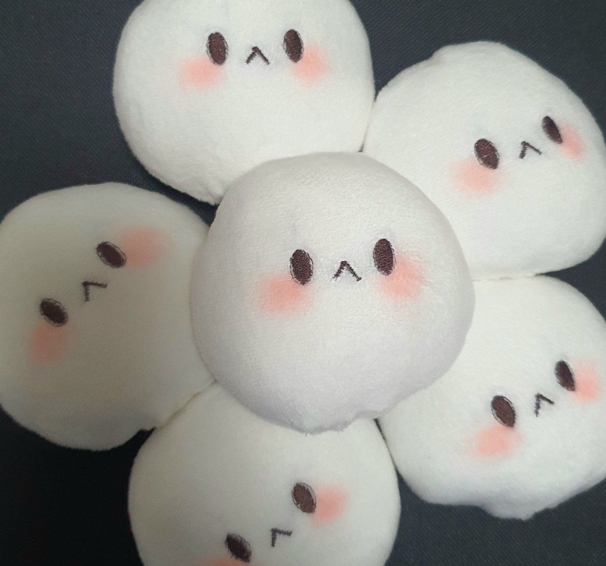 sosohan611004's tweet image. 🌟수능 D-100일 이벤트🌟
수험생 여러분 응원합니다

이벤트인형:시험을 찰딱 붙게해주는 쫀득말랑 찹쌀떡 인형 찰딱이🤍
 
🤍수험생 두 분 인용알티추첨 (인증받음)
🤍선물용 두 분 알티추첨(인증×)
4명 추첨 8월25일 당발

수능100일 기념 한정수량 판매도 합니다 타래에 윗치폼링크